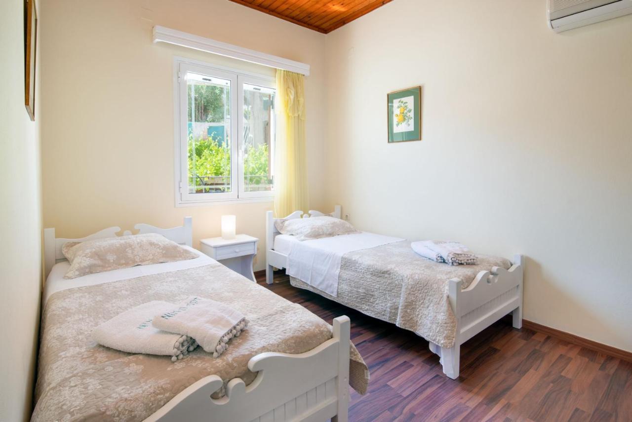 Nina Apartment Гайос Екстериор снимка